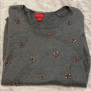 Sweater with breaded flower detail